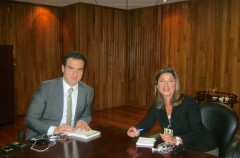 Tokom sastanka Bomberger i Adriana de la Garza glavnog tužioca države Nuevo León, Meksiko